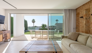 Resa Estates te koop sale Cala Comte interior 3.jpg